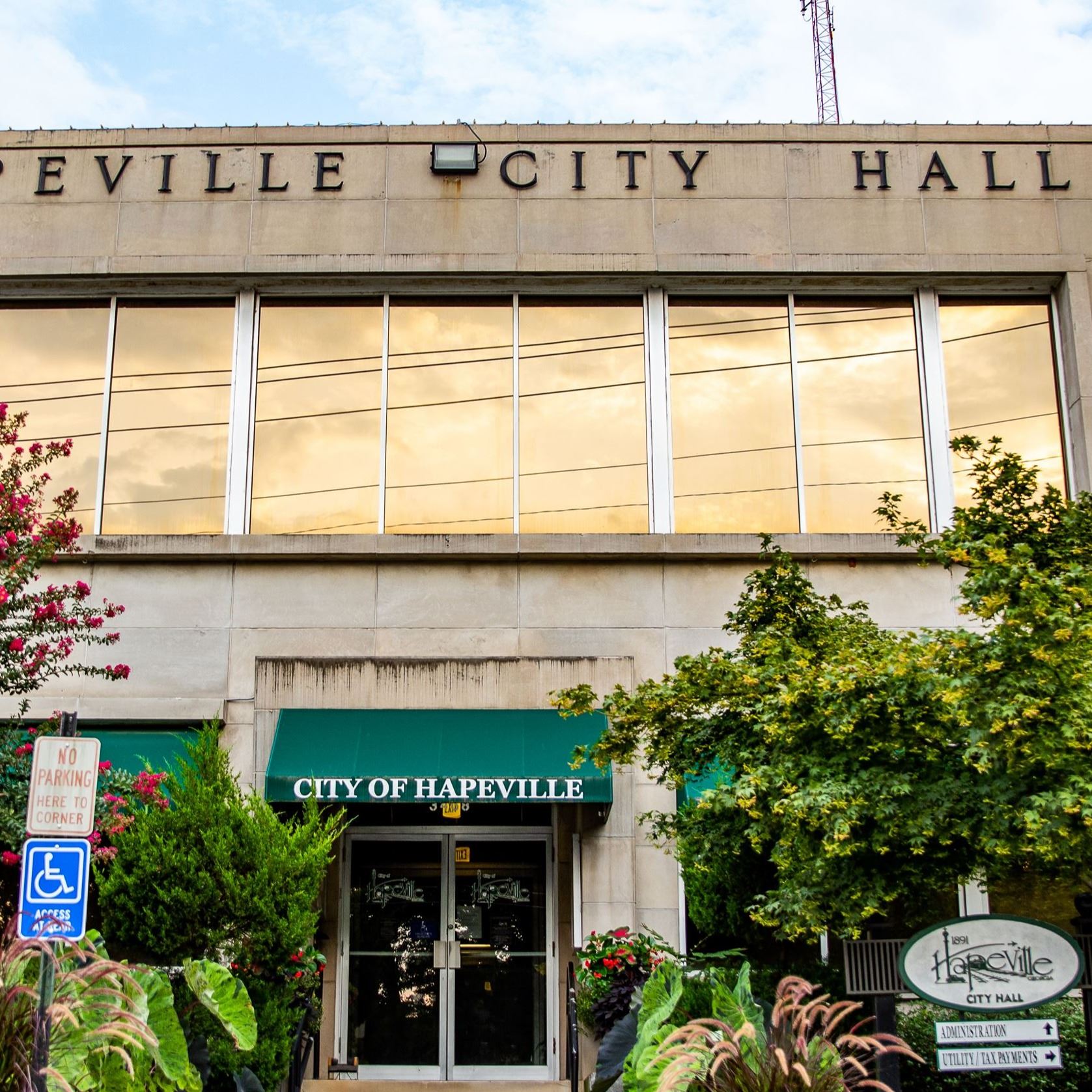 Hapeville City Hall front of building